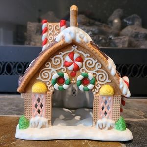 PartyLite Gingerbread Tealight House